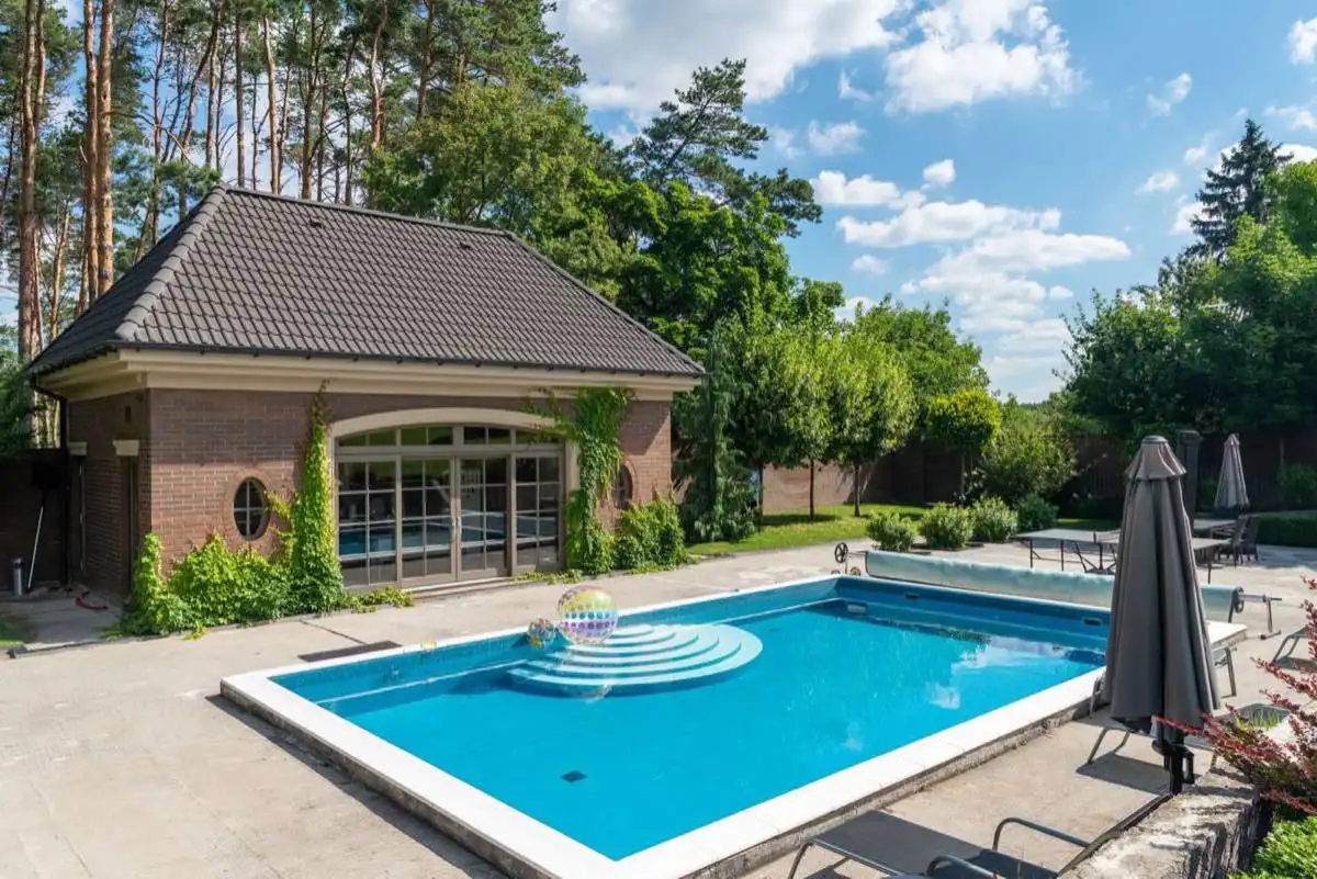 Pool Decks & Patios in Oxnard, CA